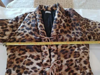 Chaqueta estampado leopardo mujer