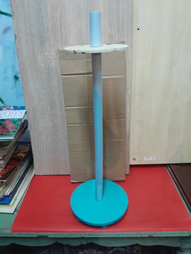 Espositore da tavolo blu