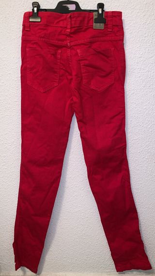 Pantalón Rojo Talla M