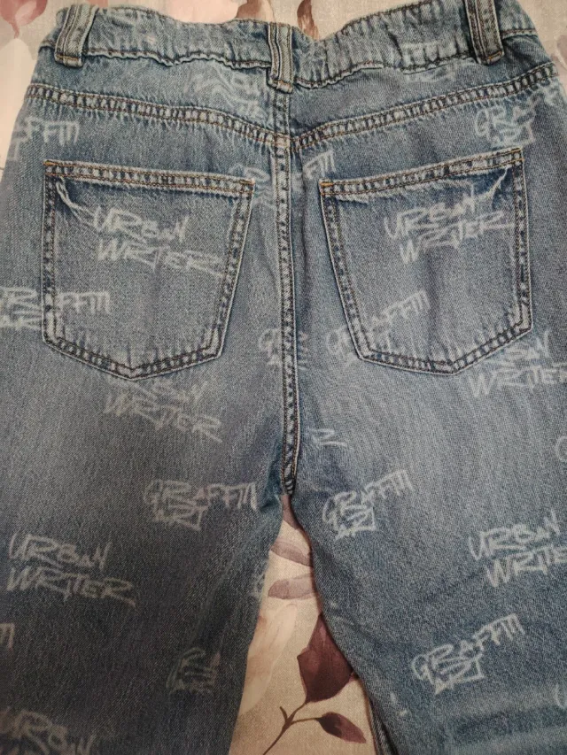 Jeans ragazzo con stampa graffiti