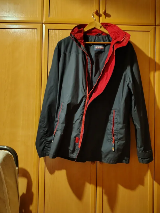 Cazadora caballero SEAMAN negra y roja