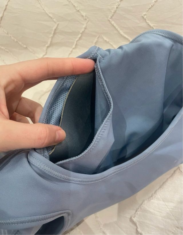 Top deportivo Nike azul