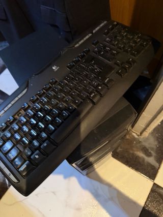 Ordenador completo negro