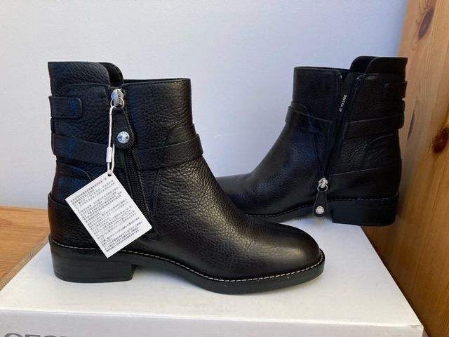 Botines Geox de piel, sin estrenar - Talla 37