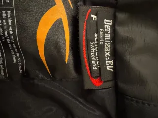 Cazadora esquí Head mujer. Talla s/m.NO NEGOCIABLE