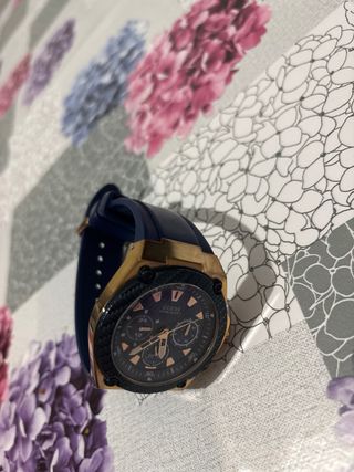 Reloj Guess Hombre Dorado y Azul