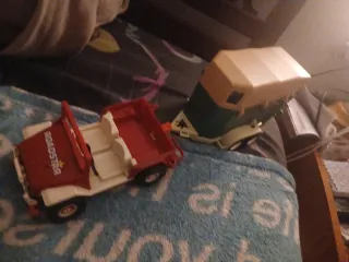 Jeep y remolque caballos Playmobil