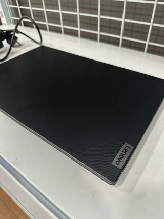 Lenovo V15 Celeron 8/256GB SSD W11H