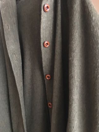 Capa de mujer color verde cacería