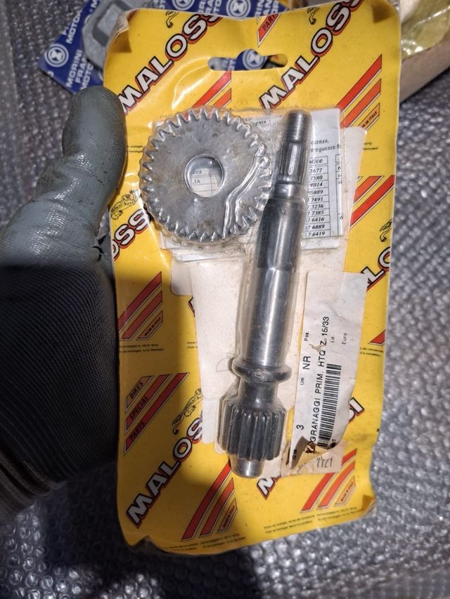 Ingranaggi primari Malossi 677121 15/33