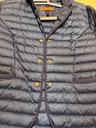 Chaqueta de mujer acolchada azul, de plumas