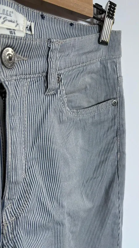 Pantalón H&M Mil Rayas Gris