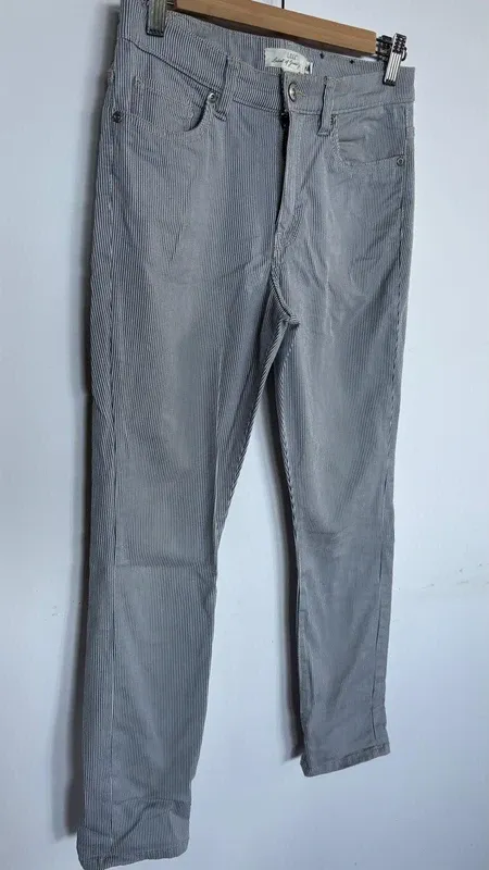Pantalón H&M Mil Rayas Gris