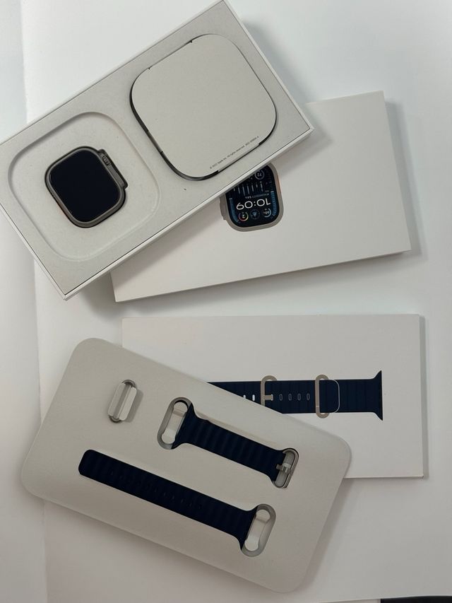 Apple Watch Ultra 2 Gris Espacial