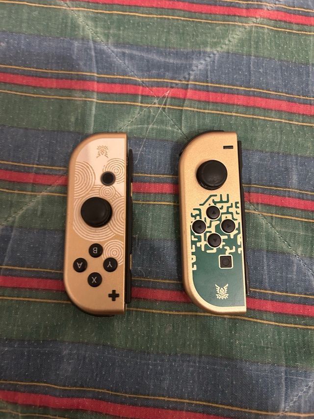 Joy-Cons Zelda Edición Especial
