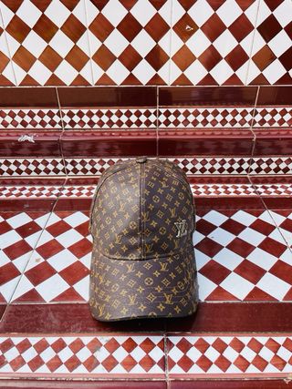 Gorra Louis Vuitton Marrón y Dorada