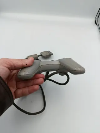 PLAYSTATION 1 + MANDO + CABLES