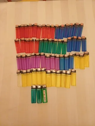 Lotto 60 Accendini Colorati