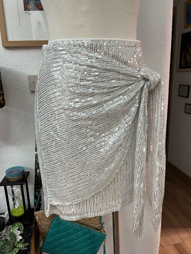 Falda Lentejuelas Plata Talla XXI 