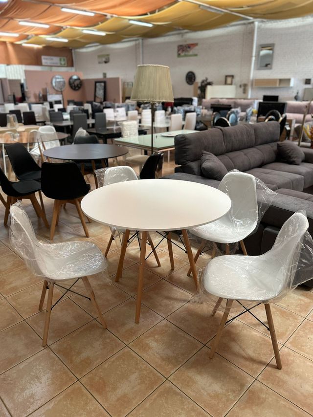 Mesa comedor redonda blanca NUEVA oferta