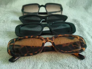 LOTE - 4 Gafas de Sol Varias Marcas