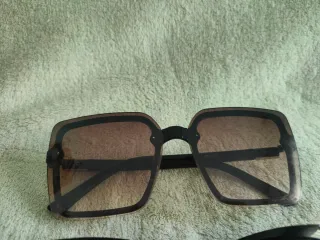 LOTE - 4 Gafas de Sol Varias Marcas