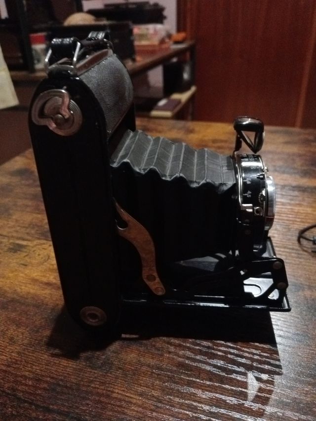 Cámara fuelle Balda Juwella Alemania 1930