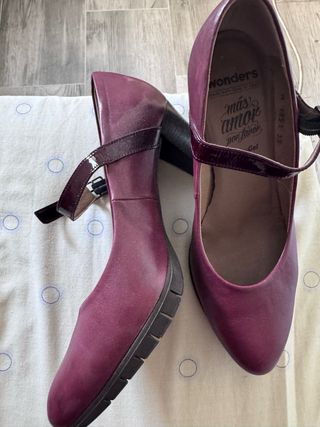 Zapatos Wonders Morados Talla 39