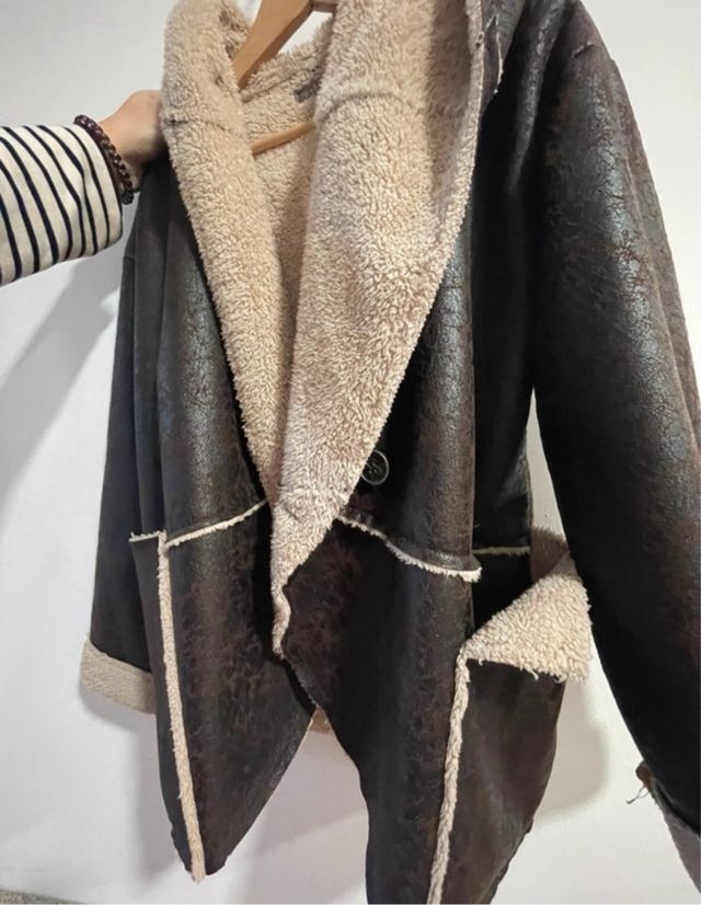 Abrigo borreguito marrón y beige