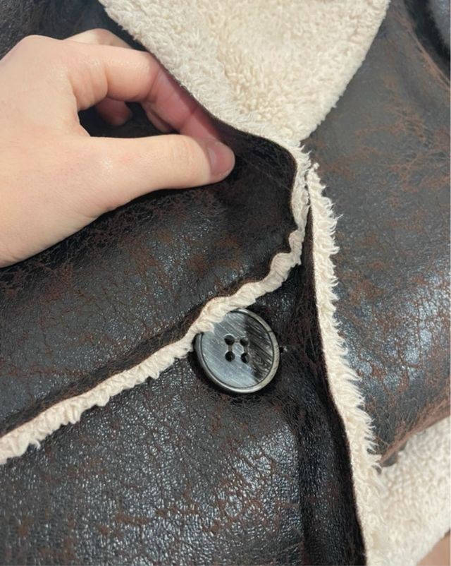 Abrigo borreguito marrón y beige