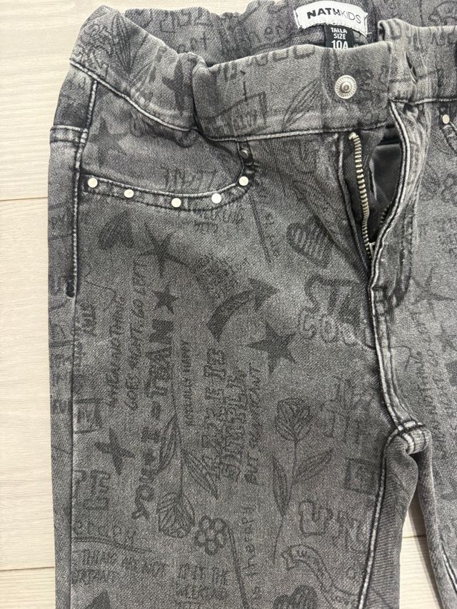 Leggings niña estampado graffiti