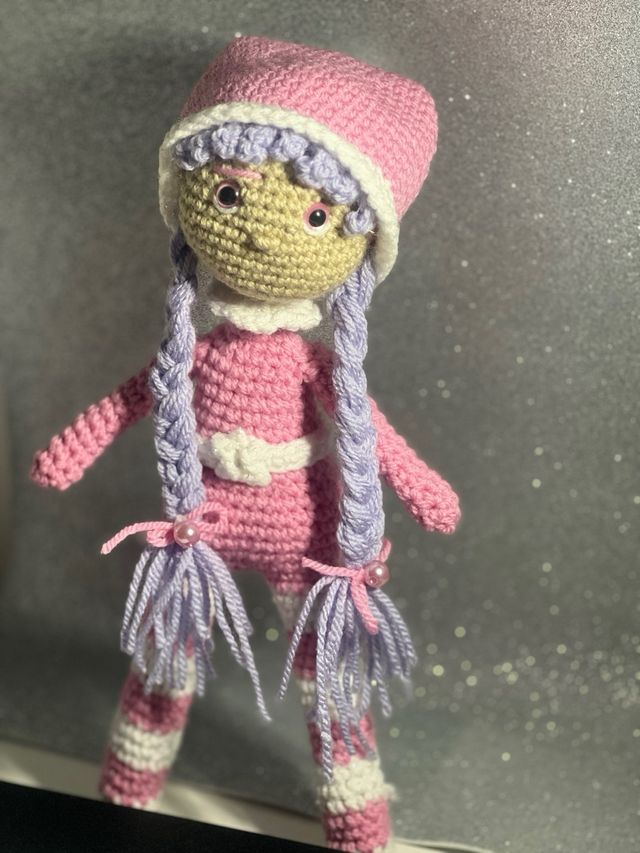 Muñeca Elfa Tejida Rosa y Lila