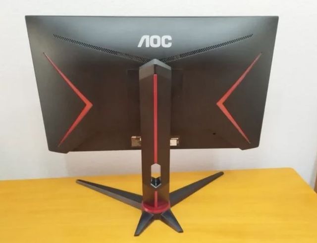 Monitor Gaming AOC 24 FullHD 144Hz FreeSync