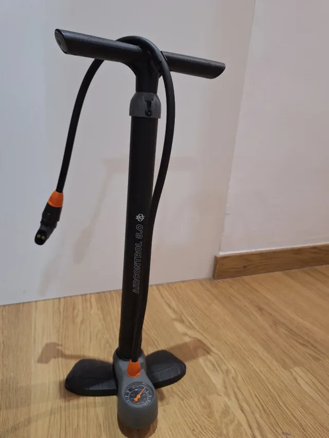 Bomba de pie SKS Aircontrol 8.0