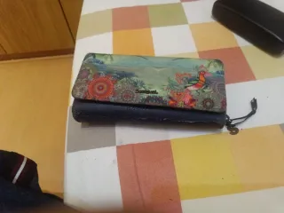 Billetero Desigual tarjetero, billetero,monedas.