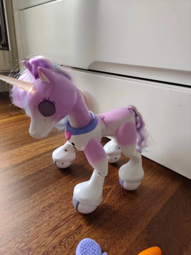 Pony Zoomer Interactivo Bizak