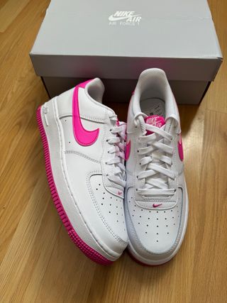 Nike Air Force 1 Blancas y Rosas