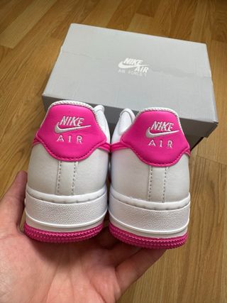 Nike Air Force 1 Blancas y Rosas