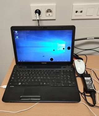 Toshiba Satellite C650 + Maletín (Piezas)