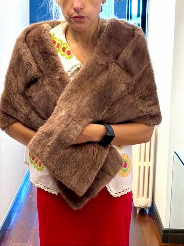 Stola di pelo marrone