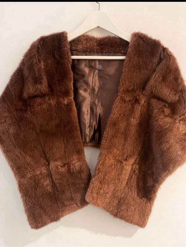 Stola di pelo marrone