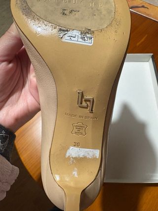 Zapatos Latouche Beige Tacón Bajo