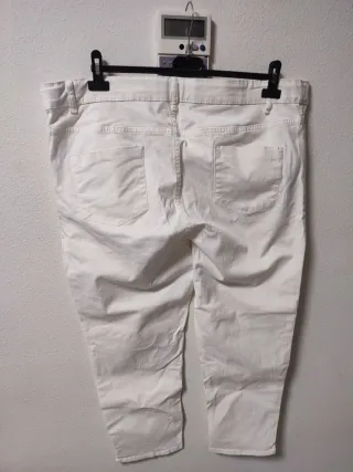 Pantalón blanco