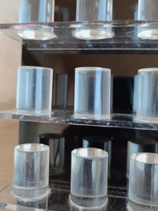 Espositore porta anelli nero