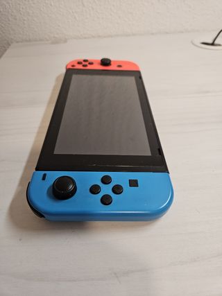Nintendo Switch + Mando