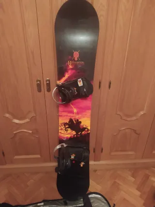Equipo Snowboard tabla + botas + funda nuevos