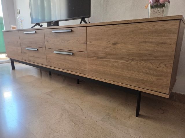 Mueble comedor madera y metal