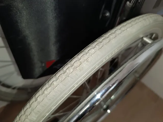 Silla de ruedas plegable adulto anciano