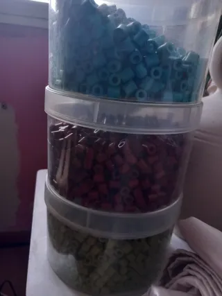 Abalorios para manualidades y ropa