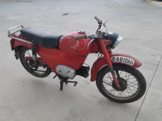 Moto Guzzi Larios 110cc Roja